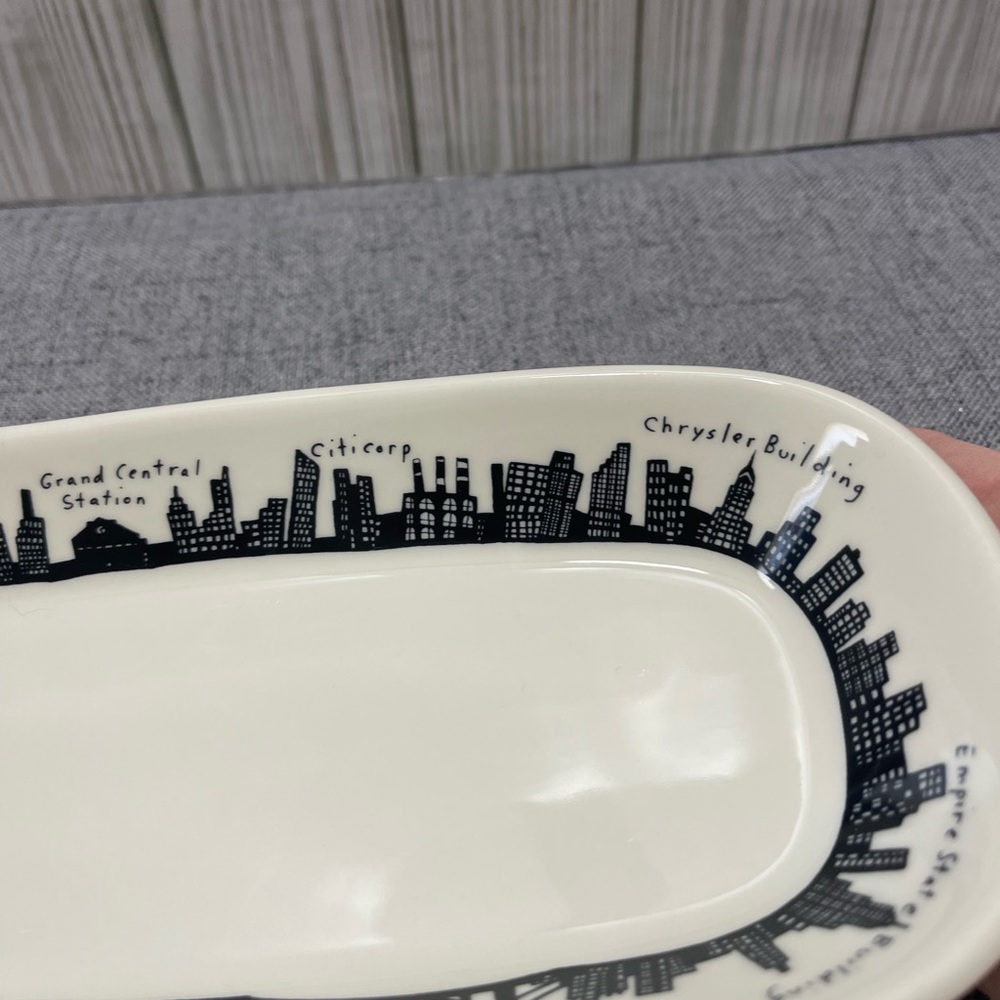 Fish Eddy 212 NYC Skyline Relish Dish - Picture 3 of 8